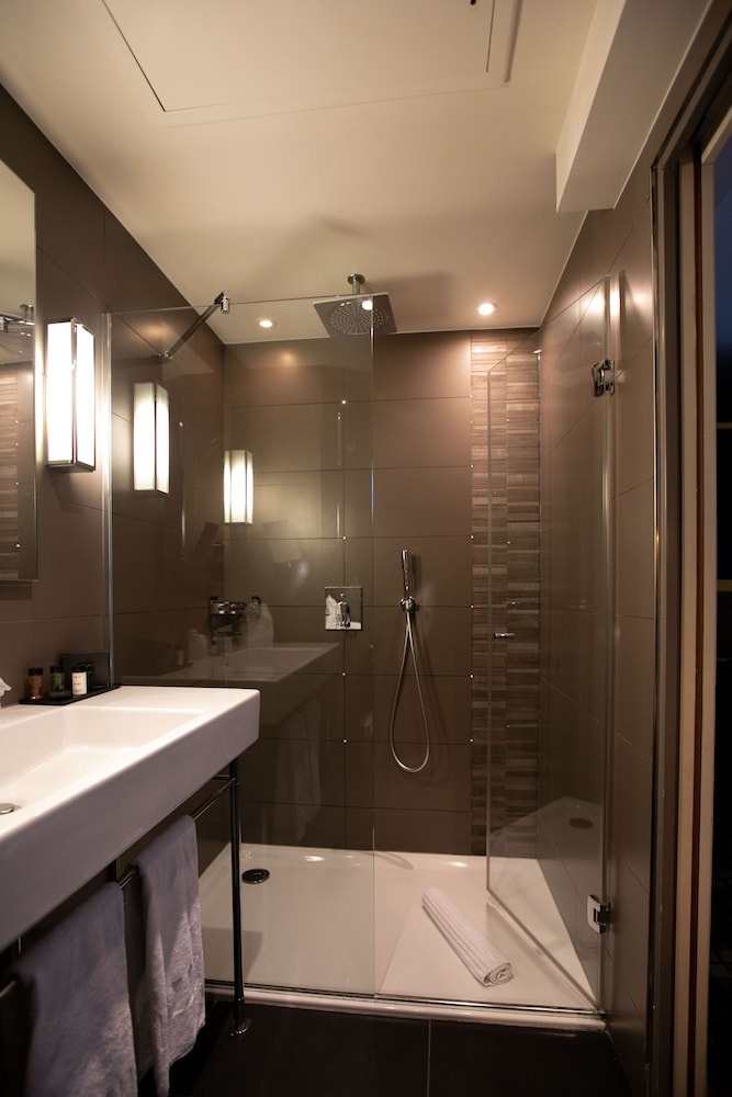 Superior Double or Twin Room photo 3