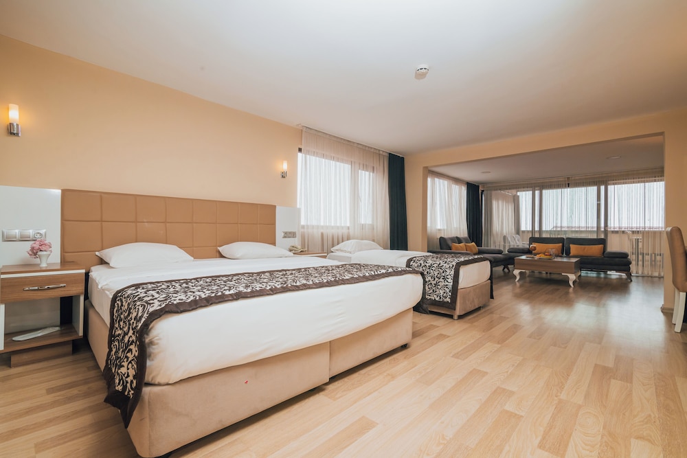 Suite photo 1