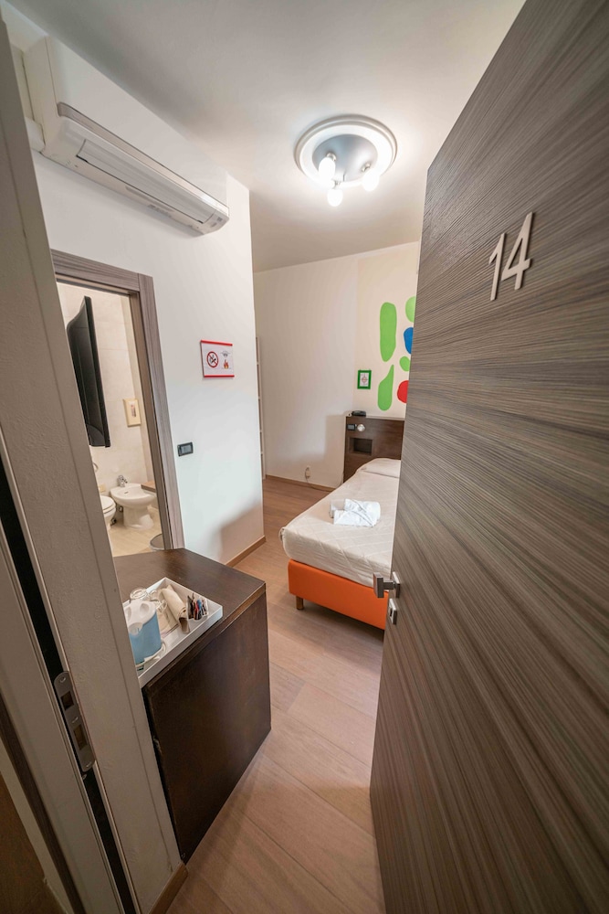 Quadruple Room - Photo 3