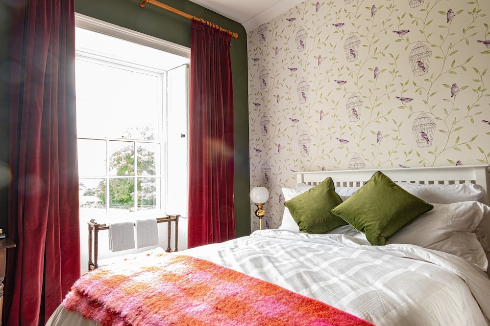 Comfort Double Room, Shared Bathroom (Wing) photo 1