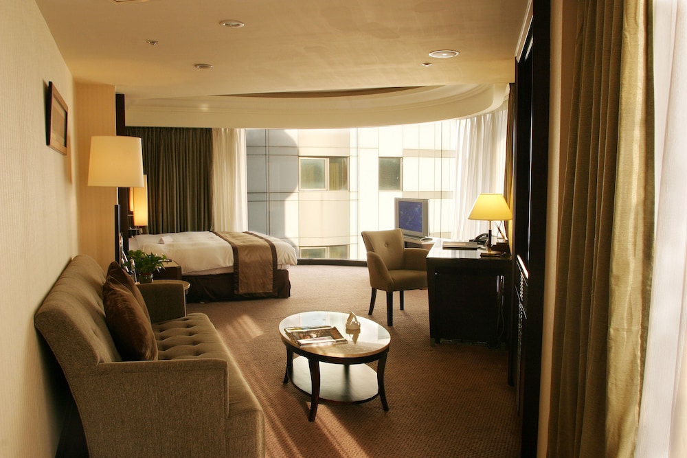 Panoramic Double Room, 1 King Bed photo 3