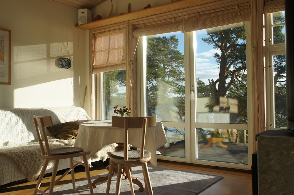 Cottage, Terrace, Ocean View photo 3