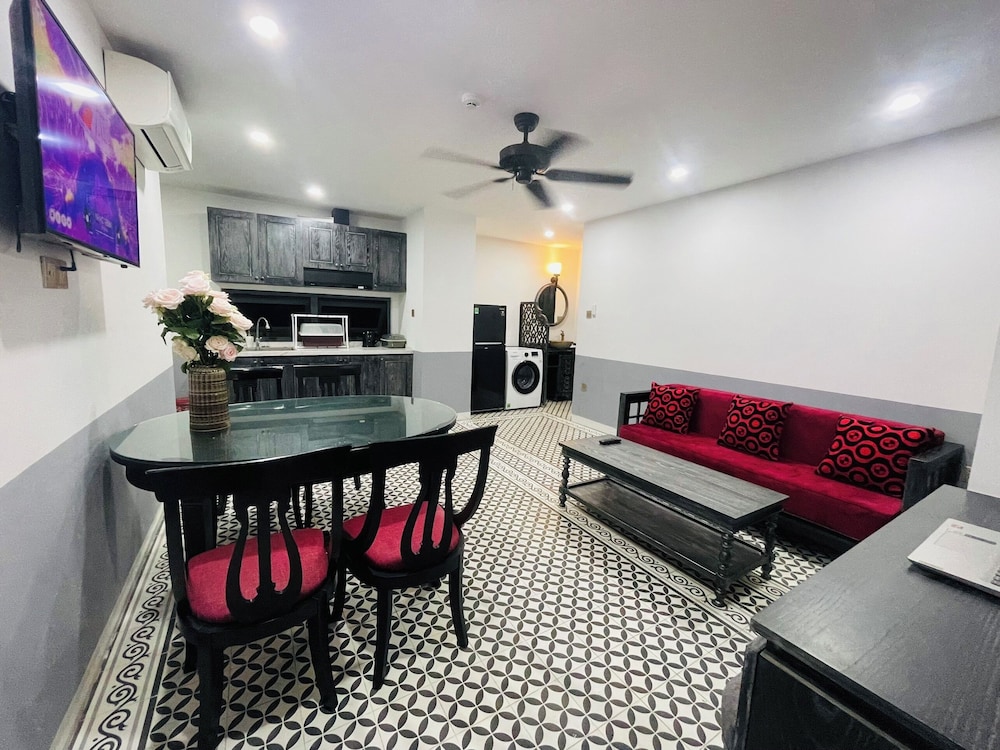 Family Studio Suite, 2 Bedrooms
