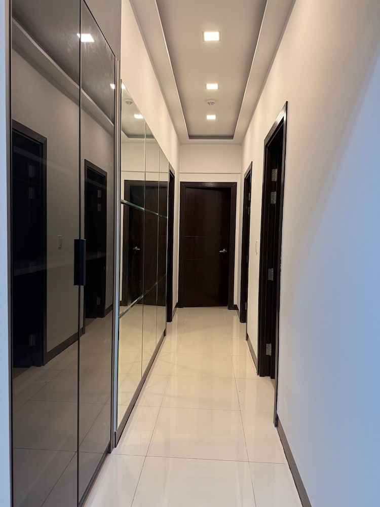 Condo, 4 Bedrooms, City View photo 3