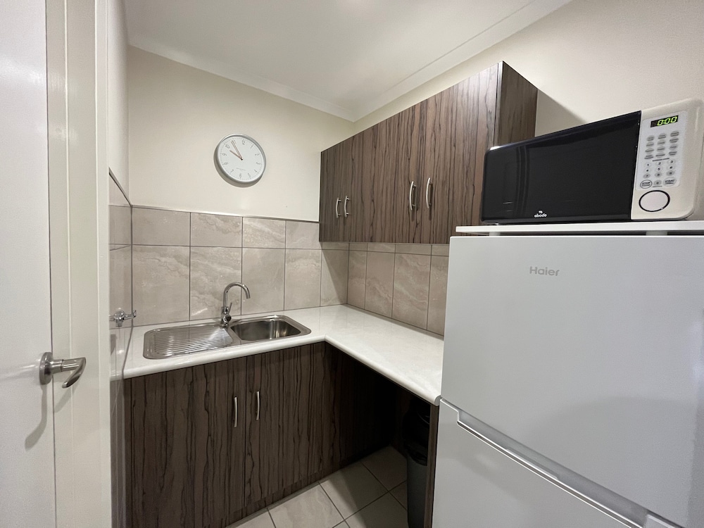 Superior Deluxe Family Room - 2 room with kitchenette photo 3