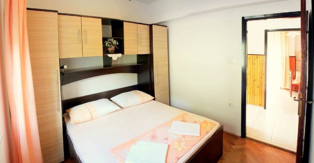 Apartment (Stjepan - 10m From Beach - A2(2+2))