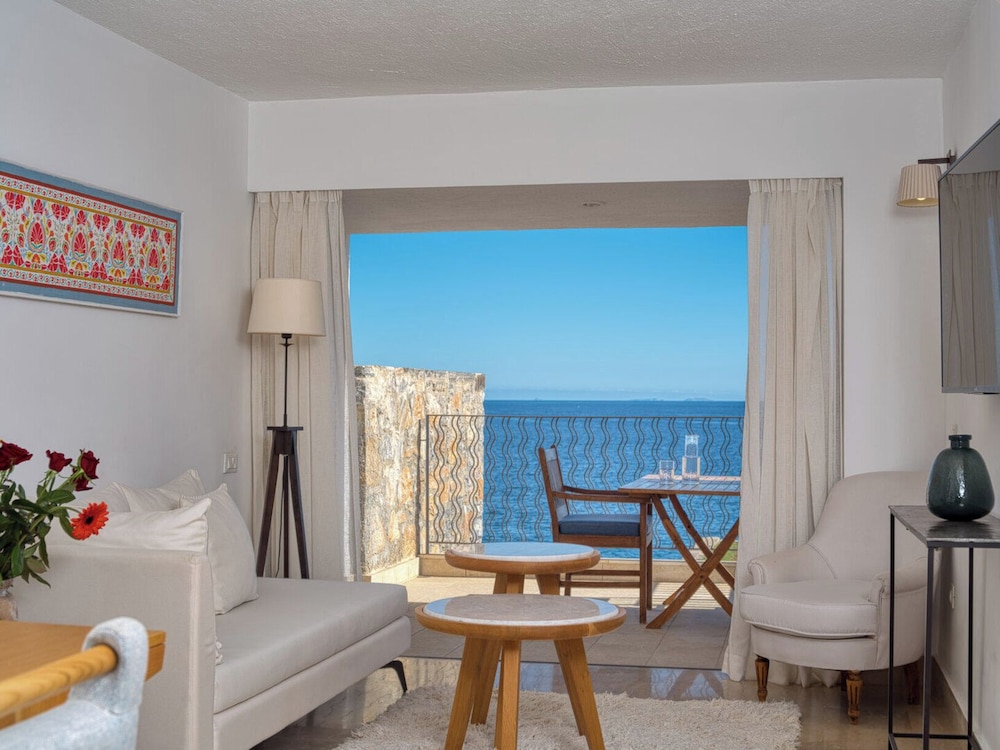 Club Suite Seafront View