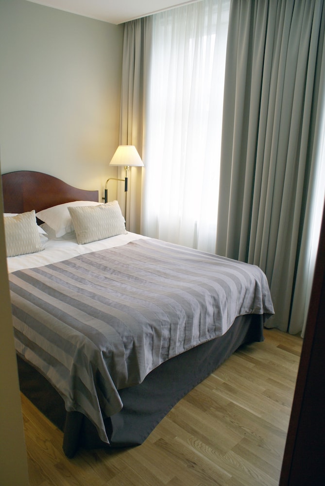 Standard One Bed-140 cm bed photo 2