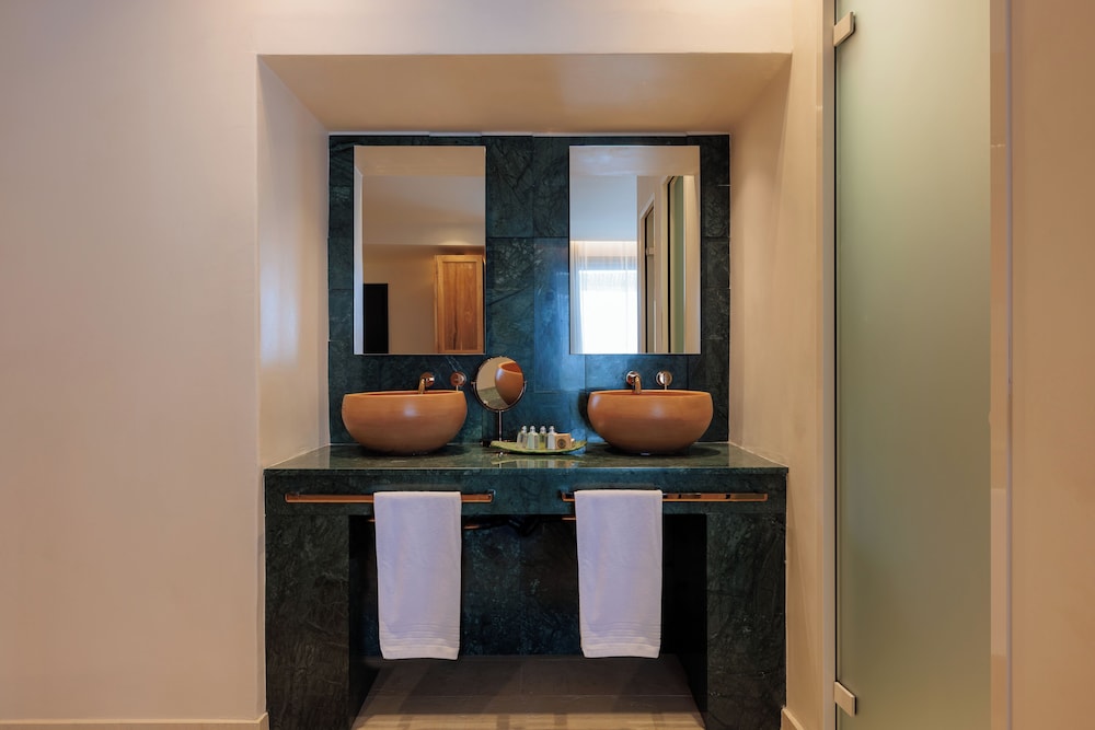 Asty Maisonette with Private Pool - Photo 10