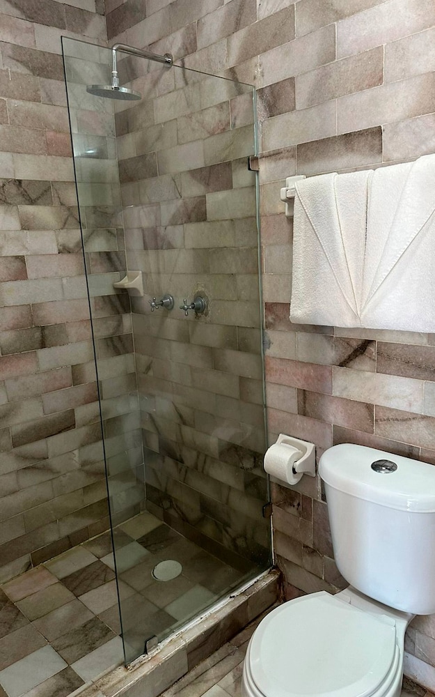 Standard Room photo 2