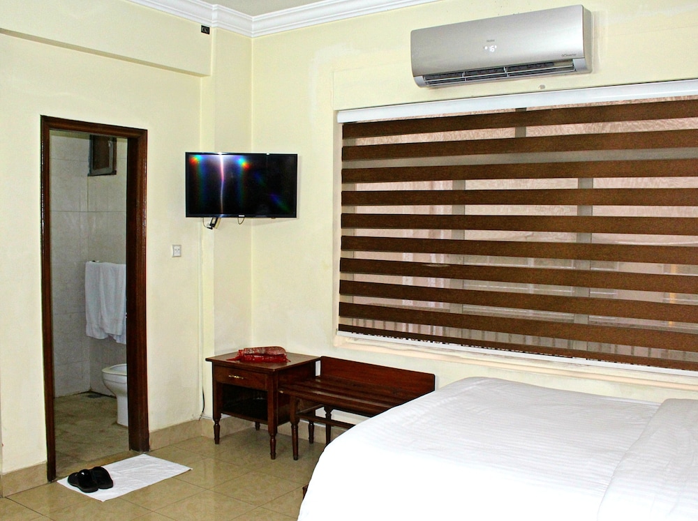 Economy Double Room, Accessible, Garden View