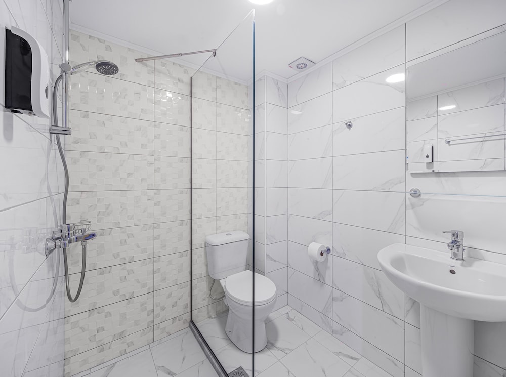 Superior Apartment, 3 Twin Beds - Photo 7