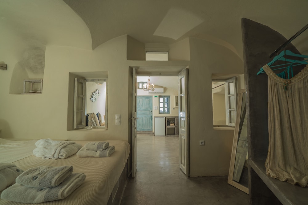 House, 2 Bedrooms, Jetted Tub (Cave)
