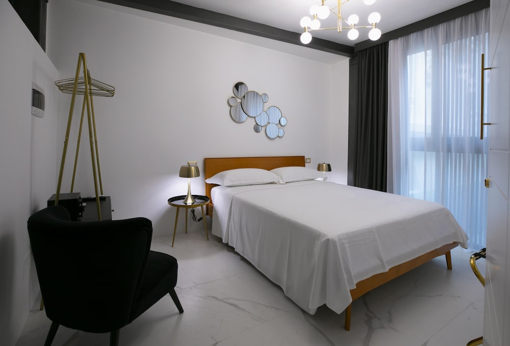 Standard Room - Photo 1