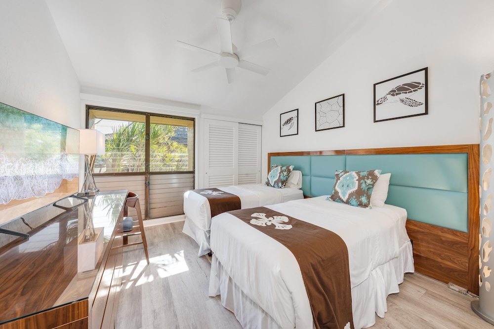 Condo, Multiple Beds (Napili Point C3) photo 2
