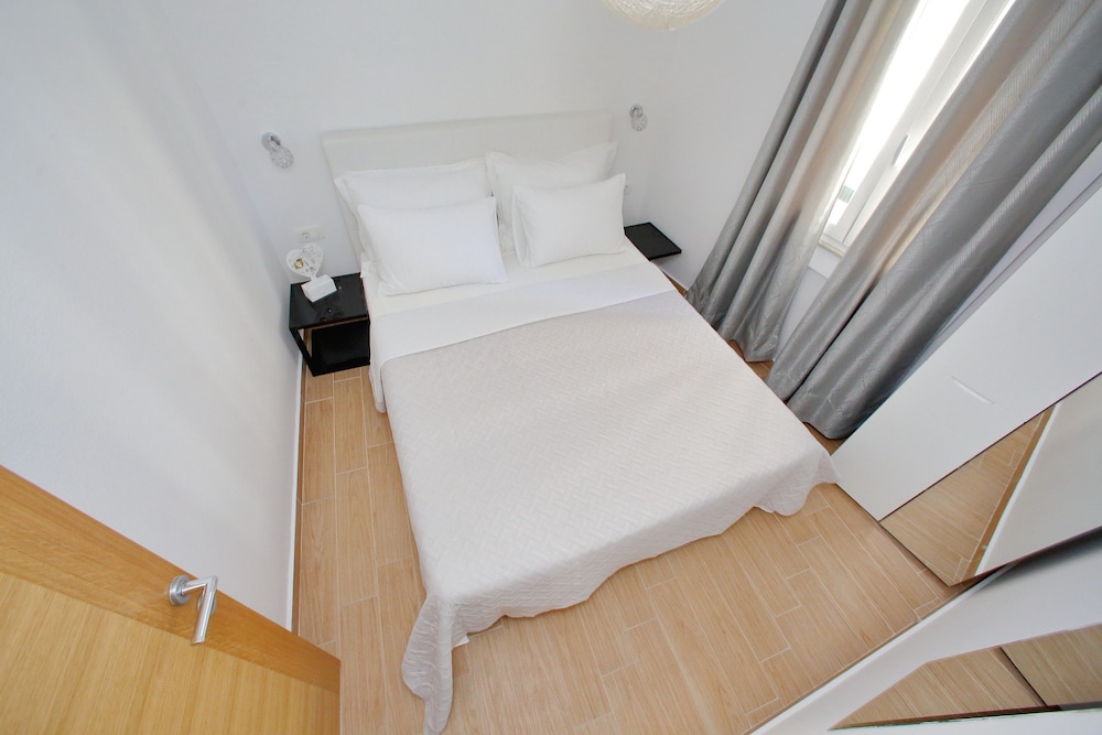 Apartment, 1 Bedroom, Sea View (One Balcony) photo 1