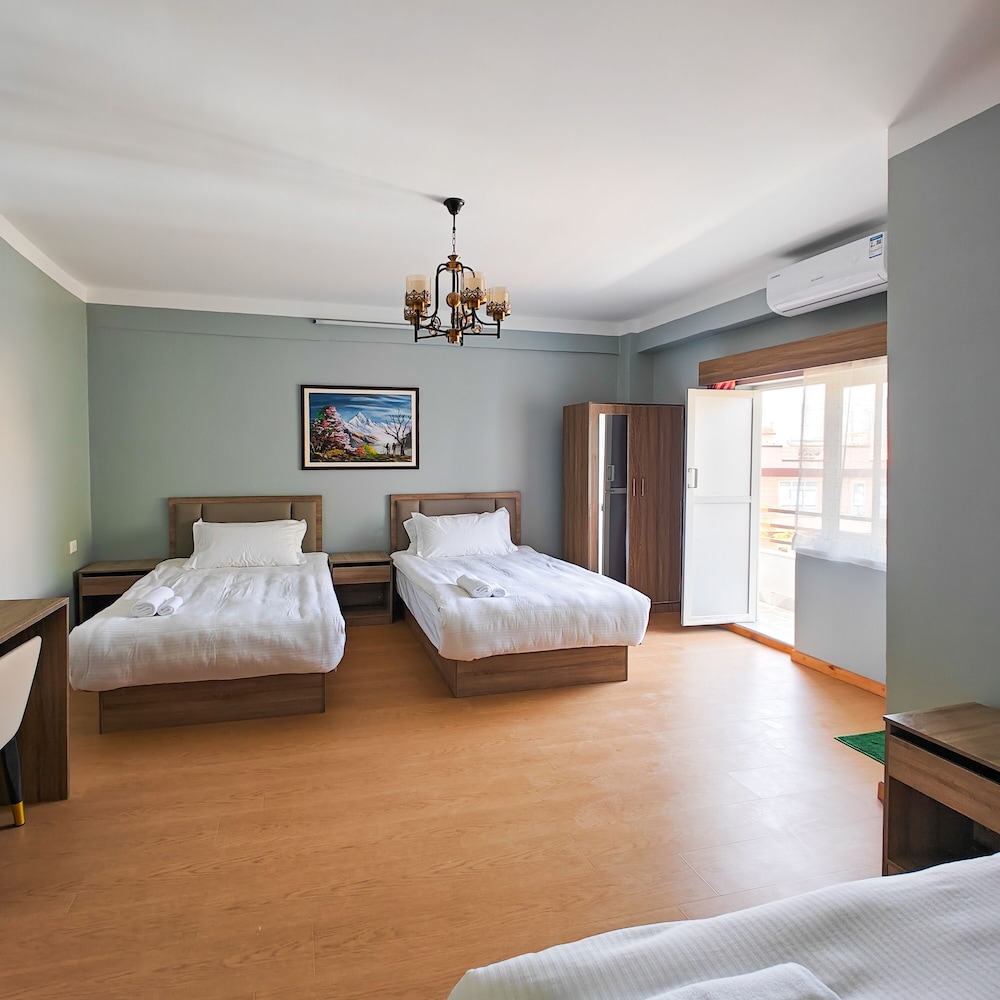Deluxe Room - Photo 4