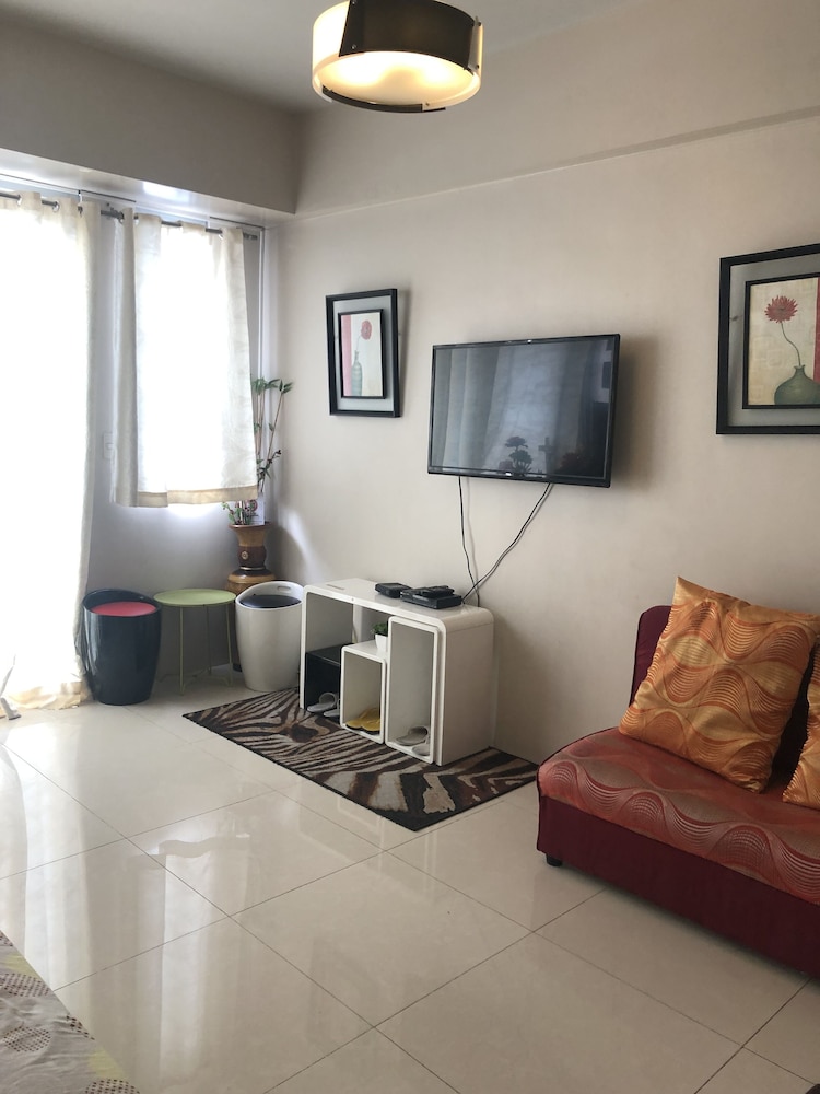 Apartment photo 1