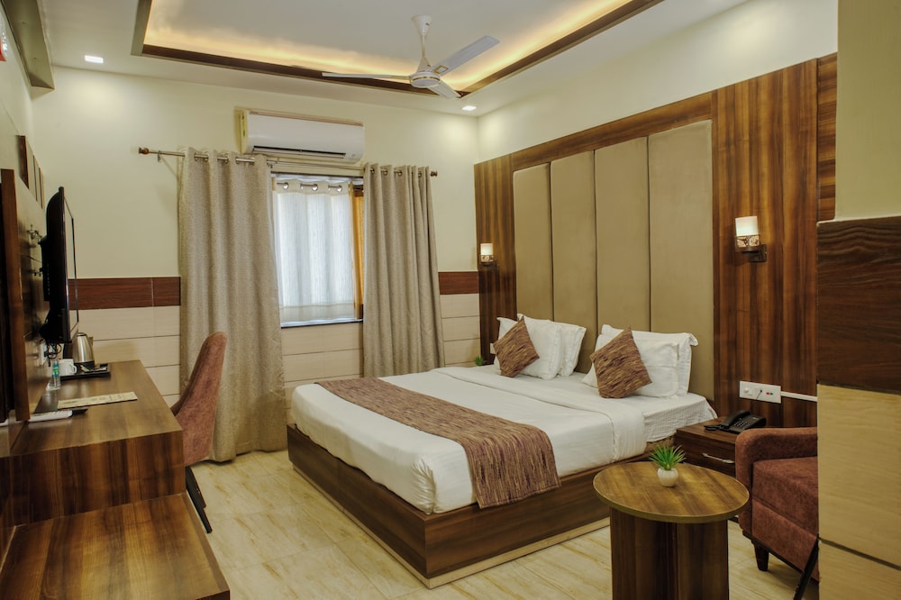Deluxe Double Room - Photo 1