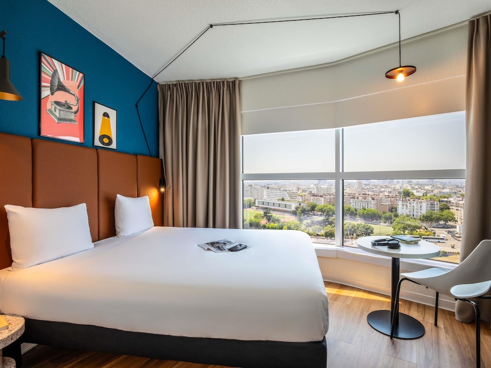 Standard room with 1 double bed (city view) photo 1