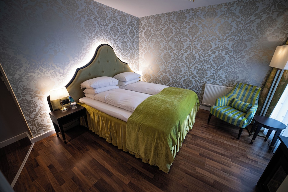 Room, Accessible