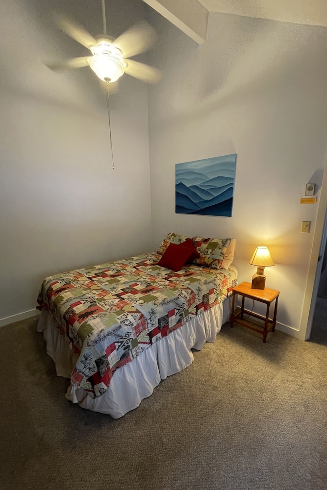 Condo, 3 Bedrooms photo 3