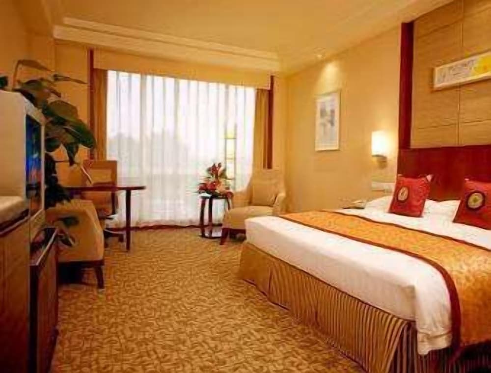 Superior Room, 1 King Bed - Photo 1
