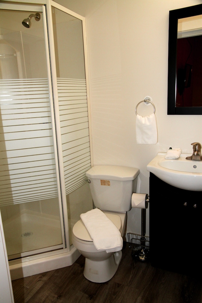 Standard Room, 1 Twin Bed (above restaurant) - Photo 3