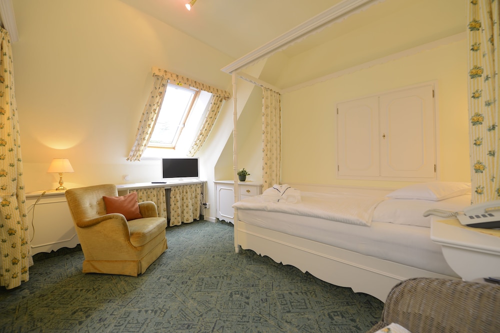 Standard Room, 2 Bedrooms photo 1