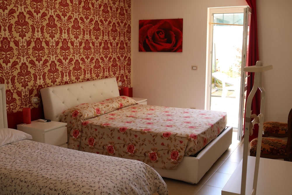 Triple Room, Balcony, Garden View photo 1