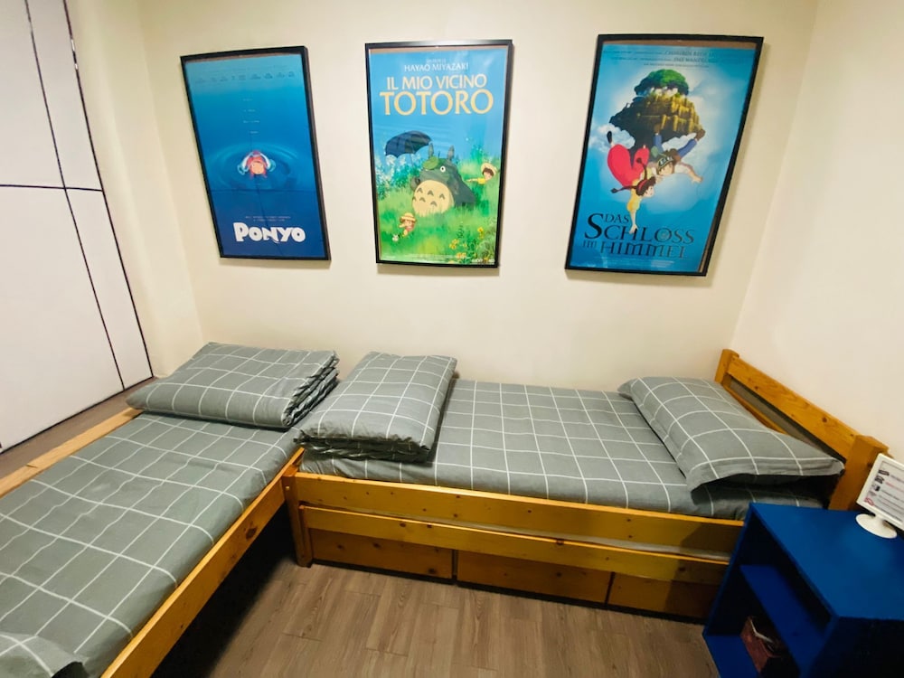 Club Twin Room