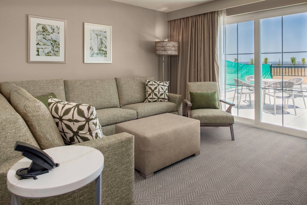 Junior Suite, 1 Bedroom, Oceanfront - Photo 5
