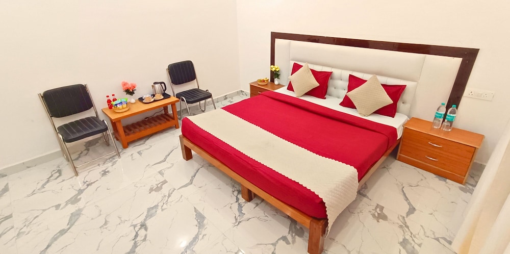 Deluxe Room, City View