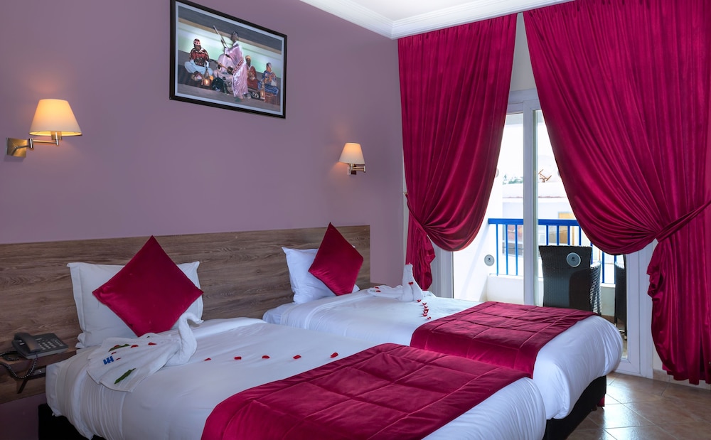 City Double or Twin Room, Balcony, City View photo 1