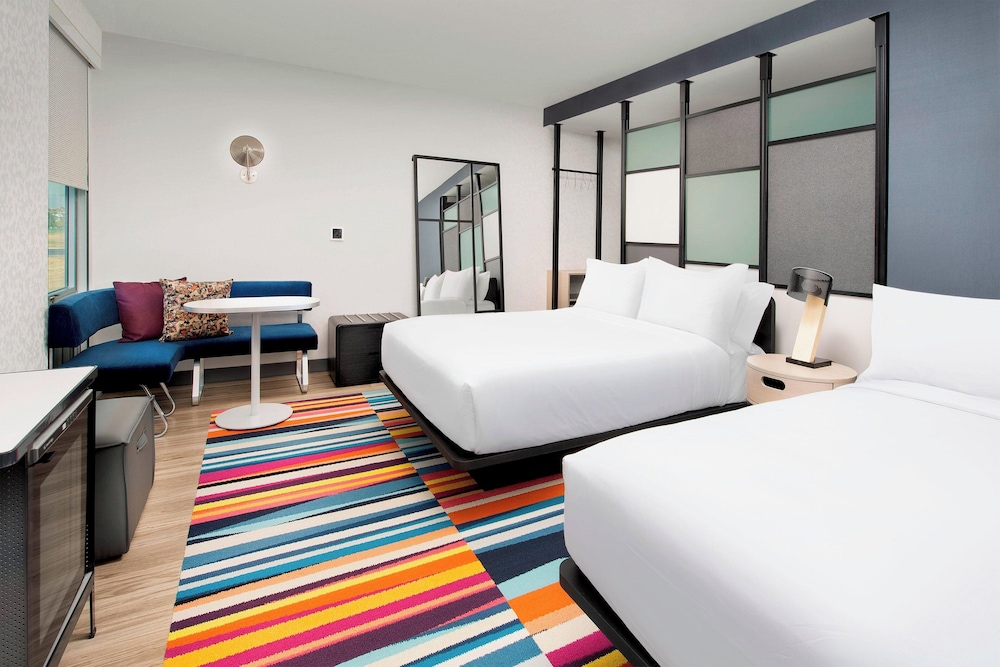 Room, 2 Queen Beds (Mobility Accessible, Roll-in Shower)