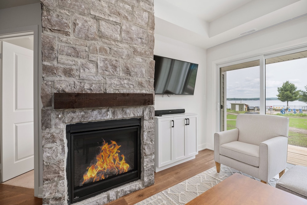 Premier Suite, 2 Bedrooms, Lake View photo 3