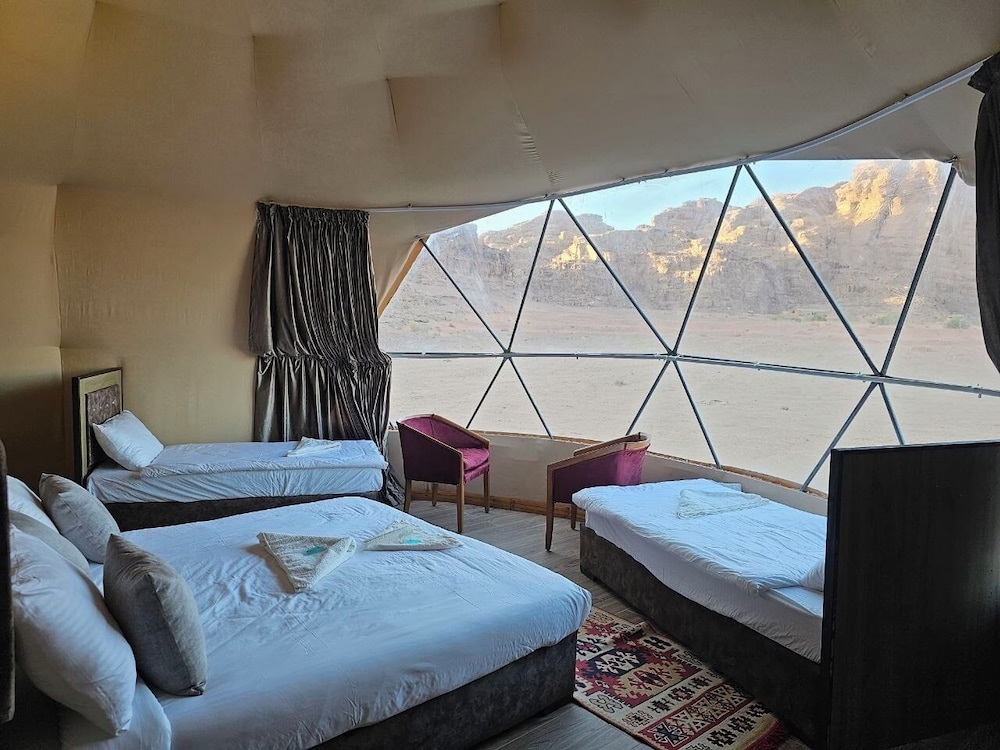 Deluxe Quadruple Room, Balcony