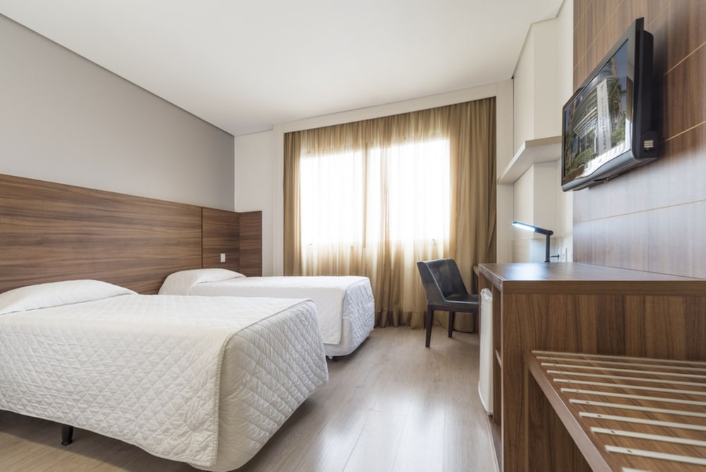 Deluxe Room, 2 Twin Beds - Photo 5