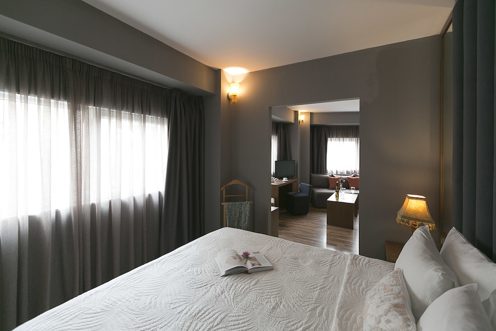 Classic Suite - Photo 11