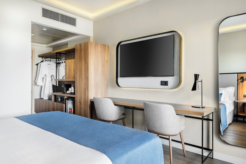 Junior Suite, Balcony photo 1