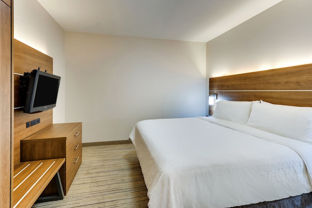 Standard Room, Multiple Beds - Photo 2