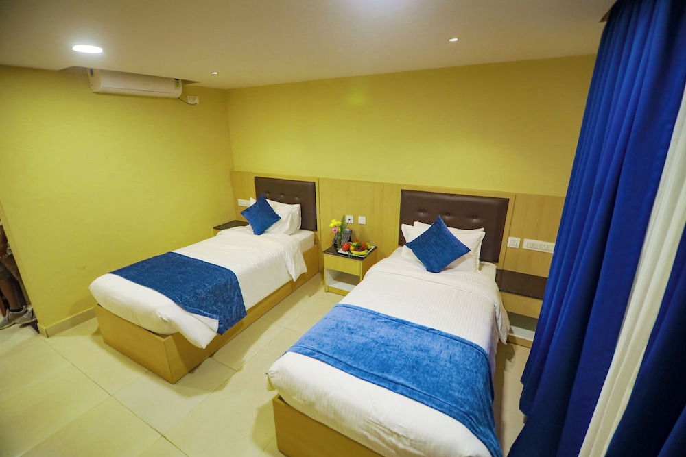 Deluxe Twin Room - Photo 2