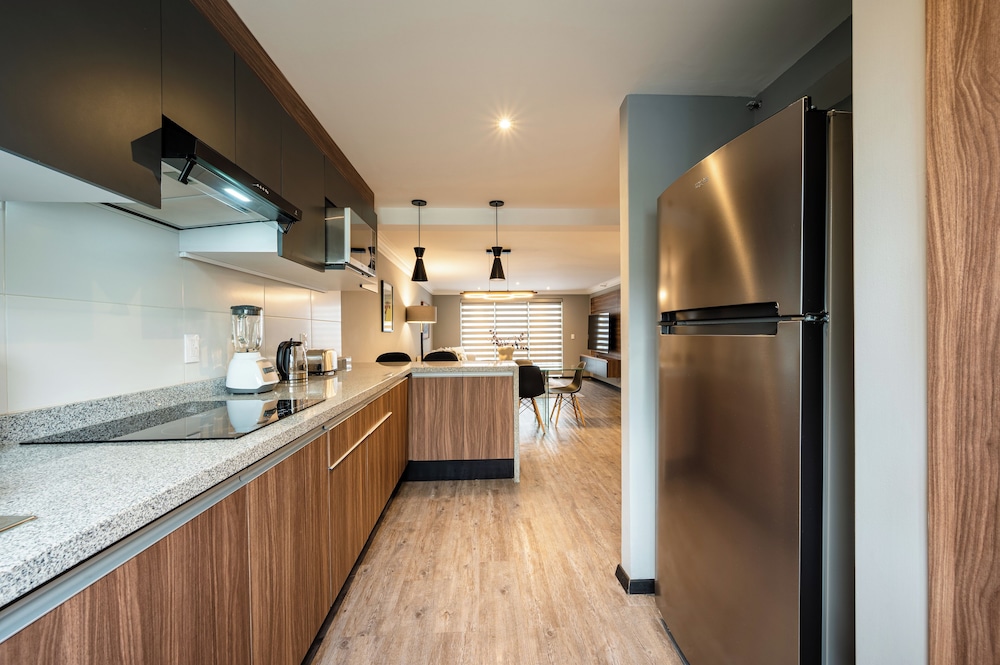 Deluxe Apartment, 2 Bedrooms - Photo 15