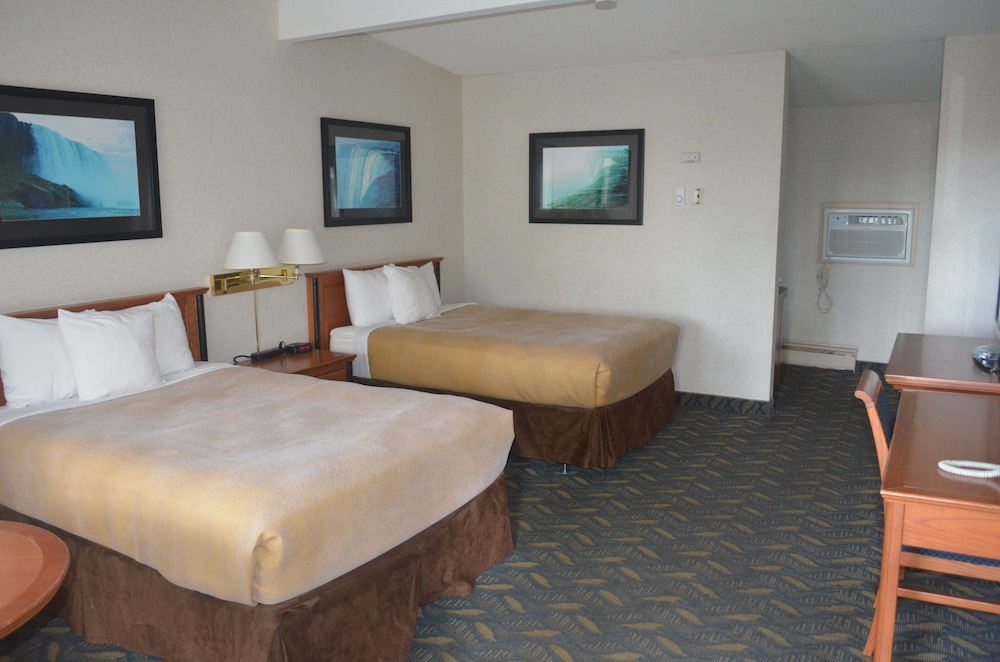 Room, Multiple Beds, Non Smoking photo 2