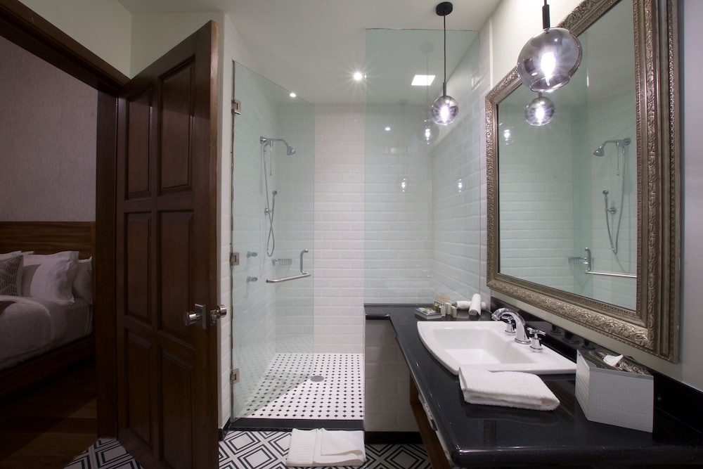 Junior Suite - Photo 11