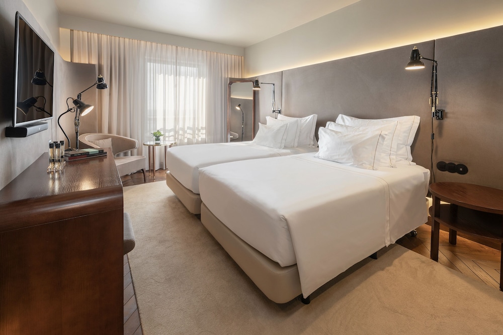 Suite - Photo 4