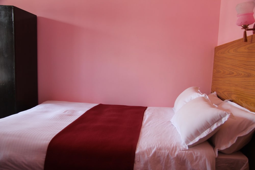 Standard Double Room, Smoking