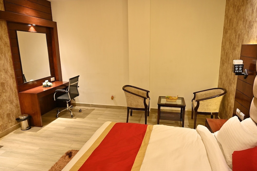 Premium Room - Photo 3