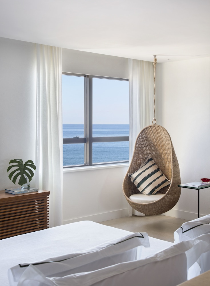 Suite, 1 King Bed, Ocean View (Oceanfront Suite)