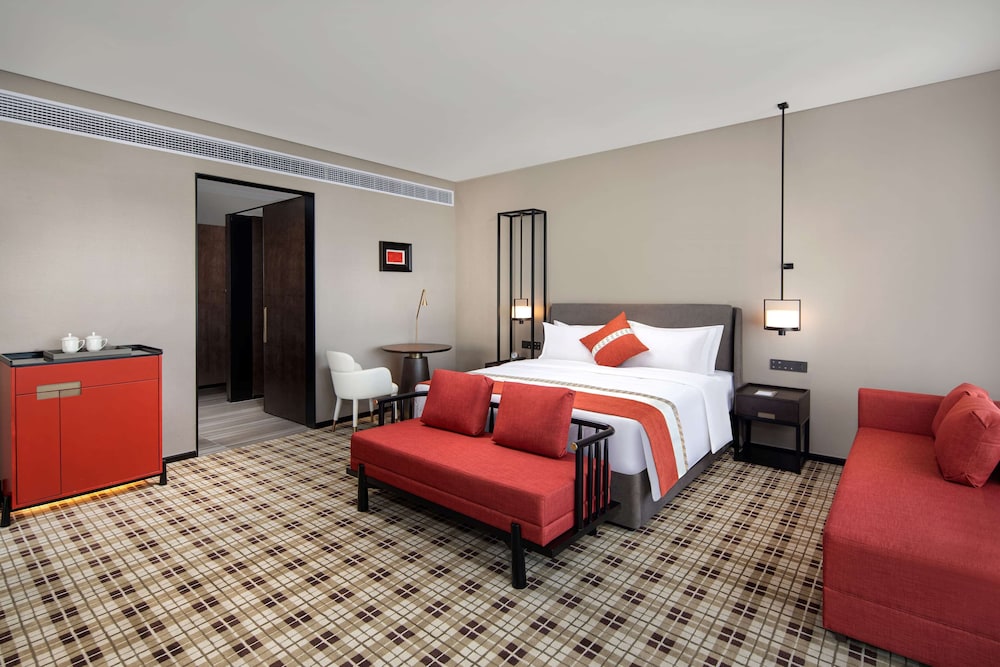 Executive Room, 1 King Bed, Smoking